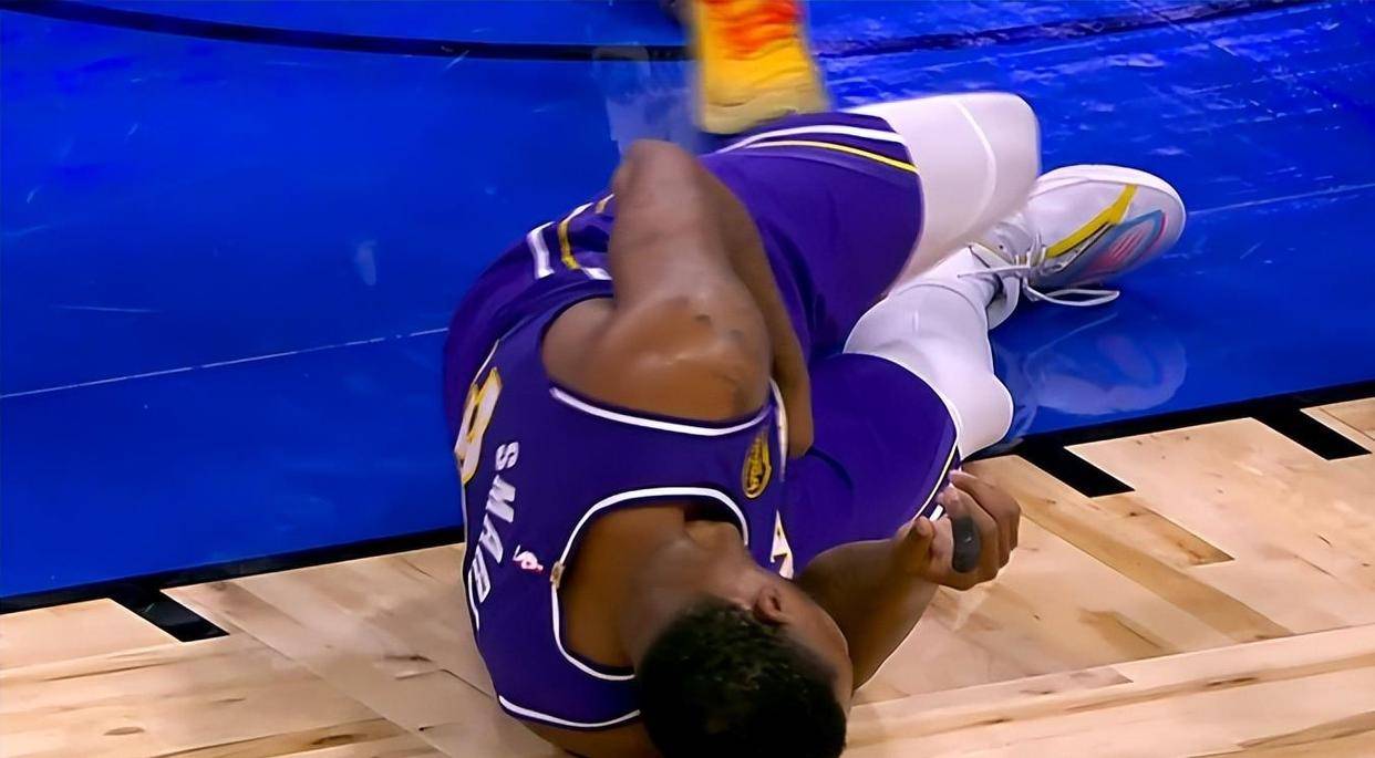 赛前洛杉矶湖人防线松动萨克拉门托国王围绕欧篮联强势反弹之后，孟菲斯灰熊绝杀压哨备战欧冠